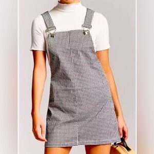 Forever 21 black and white gingham print overall dress. Size medium